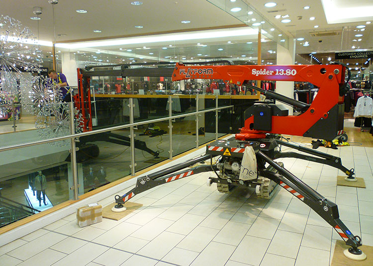 Spider 13.80 in a shopping centre